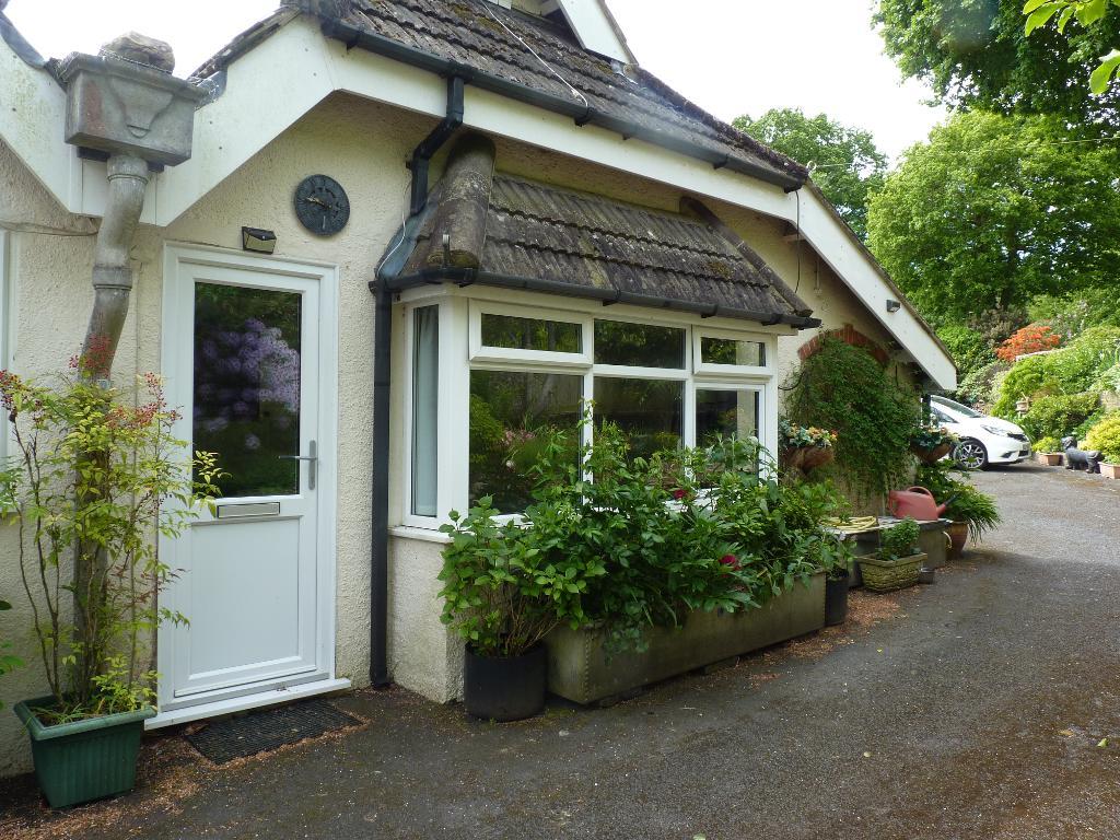 Little London Road, Horam, TN21 0BL